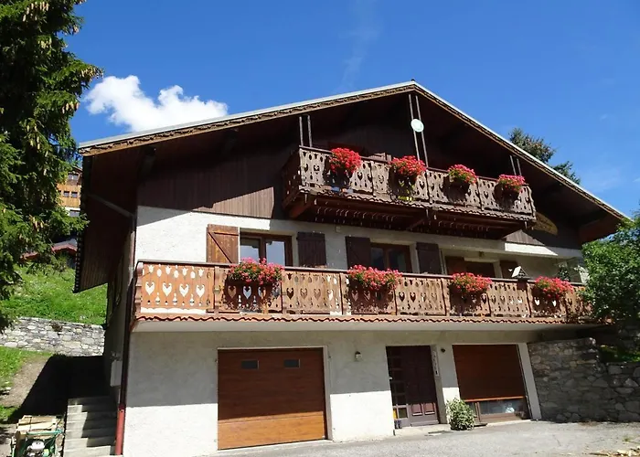 Appartement 2 Pieces Avec Parking, Proche Commerces Et Telecabine - Fr-1-464-146