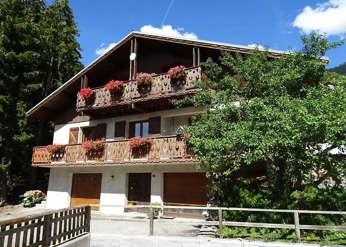 2 Pieces Avec Parking, Proche Commerces Et Telecabine - Fr-1-464-146 Appartement